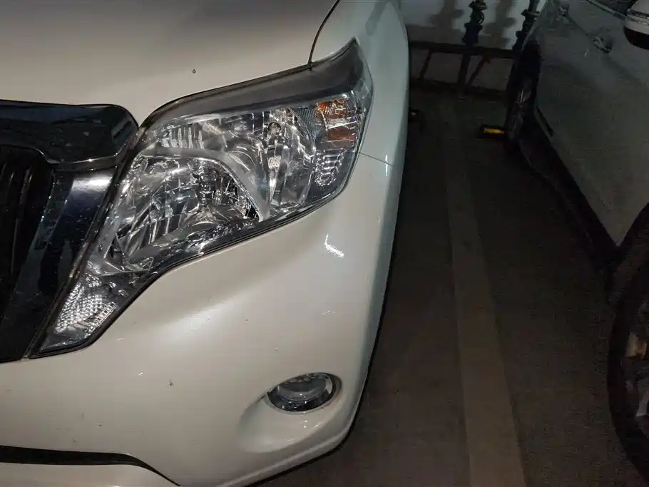 Toyota Land Cruiser Prado 2016 2.7L AT Standard