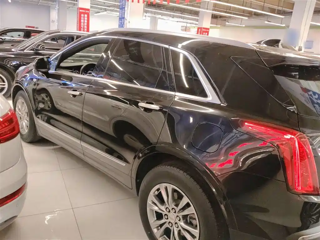 Cadillac XT5 2022 2.0T Luxury