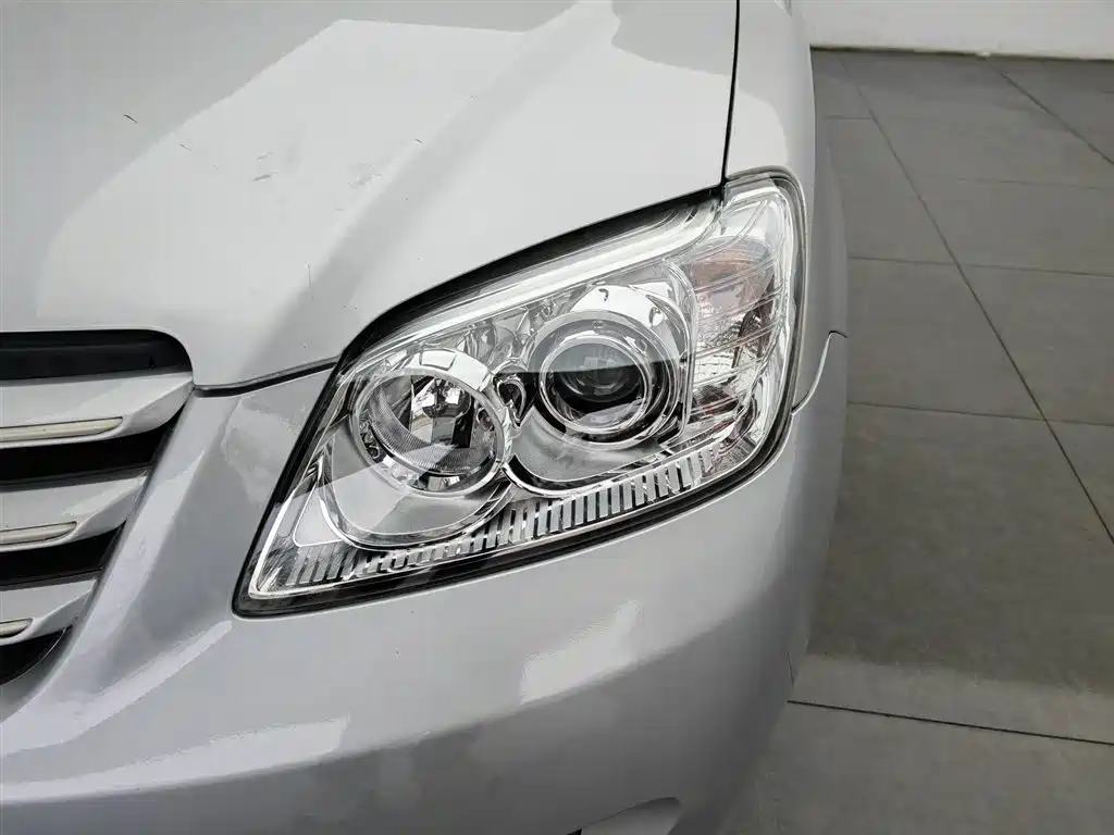 BYD Xia N5 N5 2014 1.0L MT