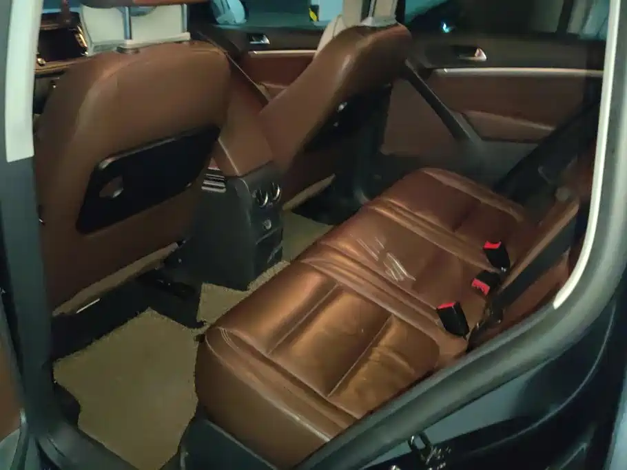 Volkswagen Tiguan — миниатюра 11