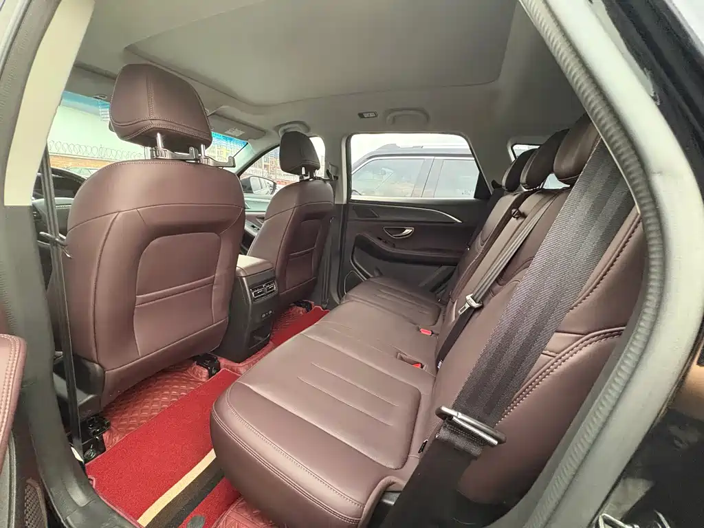 JETOUR X90 PLUS 2025 1.6TD DCT PRO 7 мест