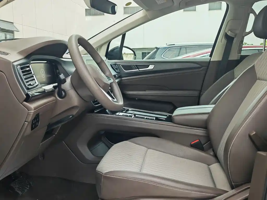 Volkswagen Viloran 2024 330TSI