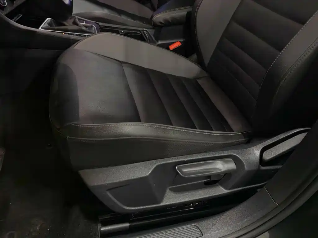 Volkswagen Sagitar — миниатюра 20