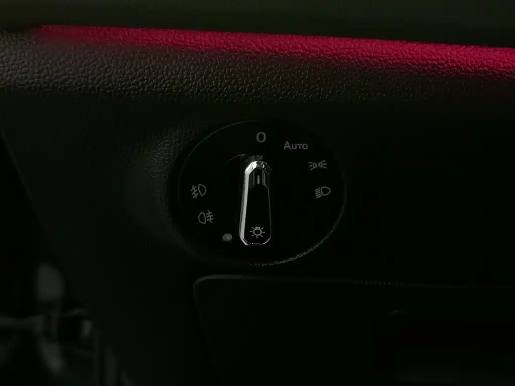 Volkswagen Sagitar — миниатюра 21
