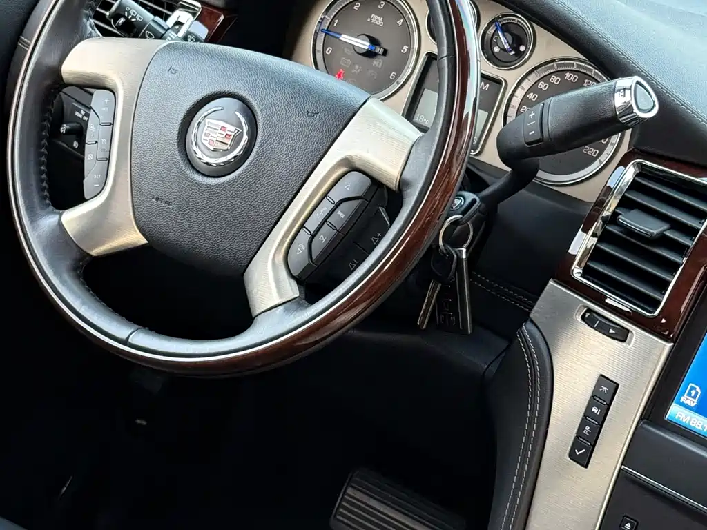 Cadillac Escalade 2013 6.2L ESV