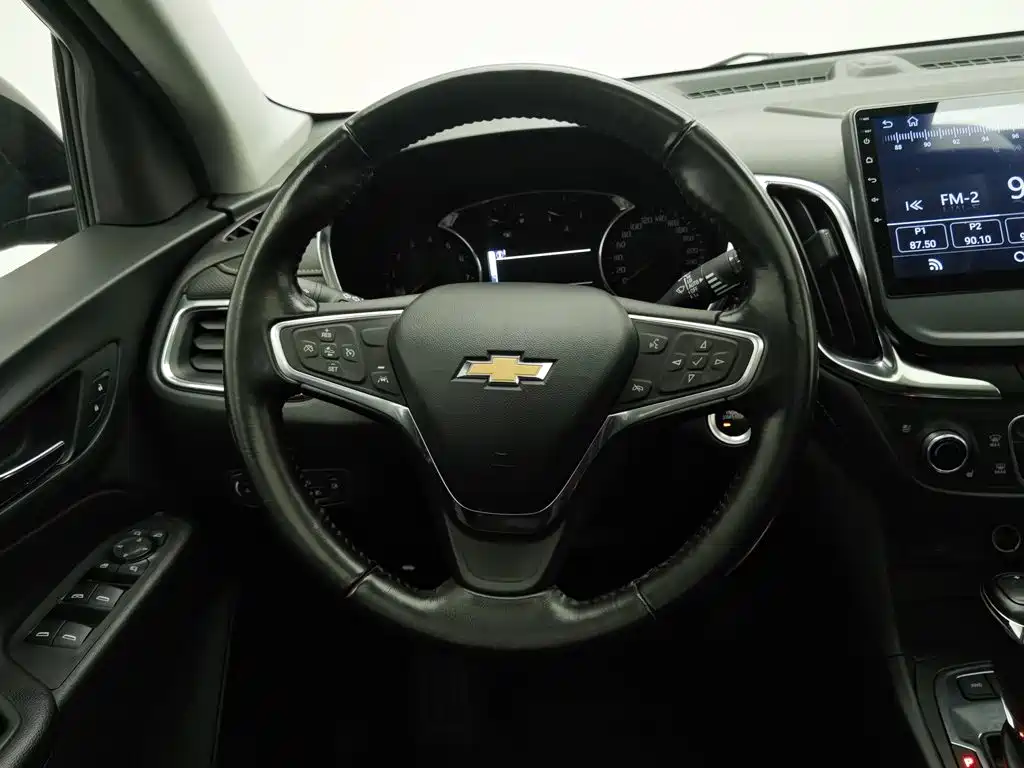 Chevrolet Equinox — миниатюра 11
