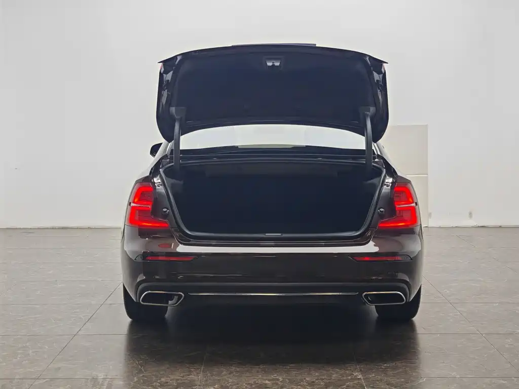 Volvo S60 — миниатюра 12