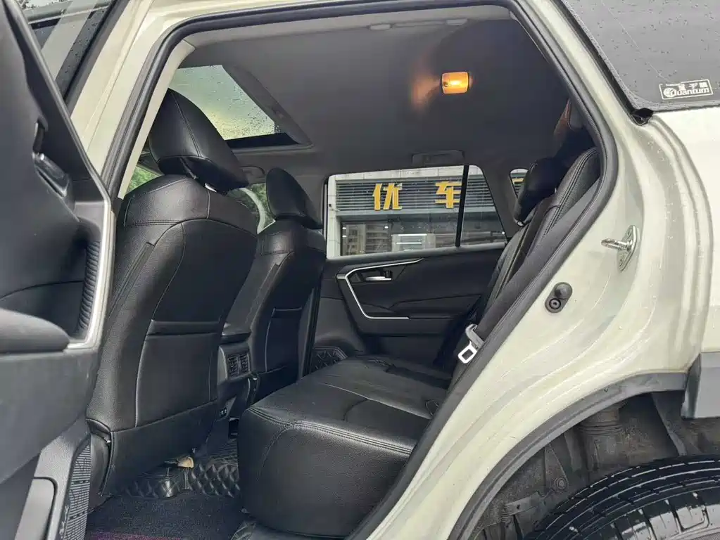 TOYOTA RAV4 RONGFANG