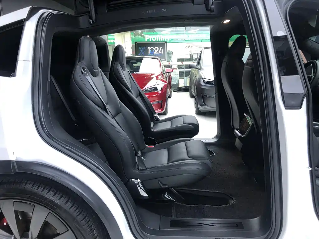 Tesla Model X — фотографии объявления, Фото 14