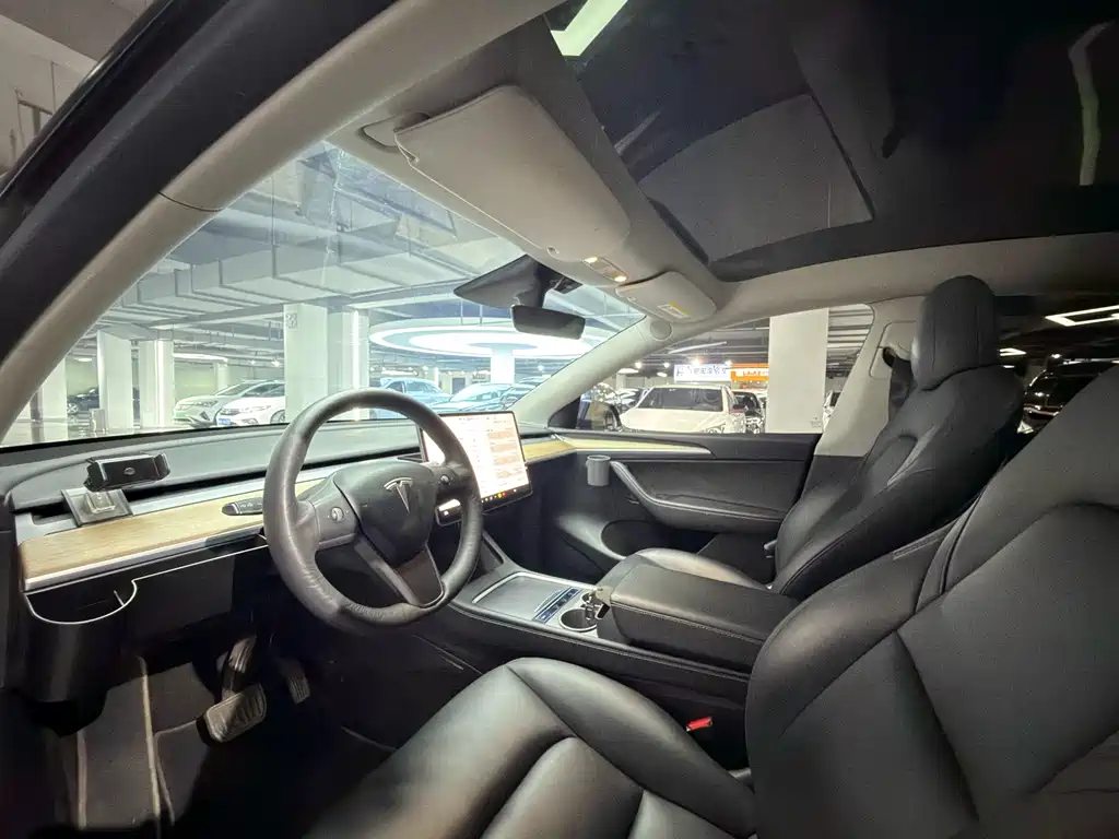 Tesla Model Y 2021 3D7