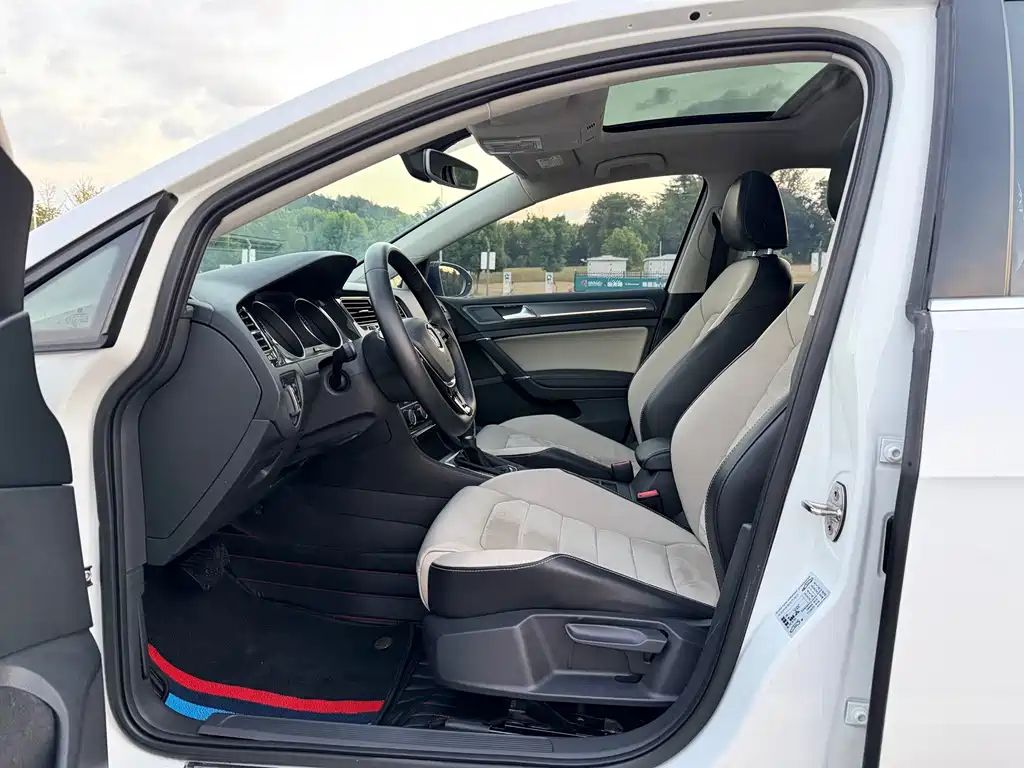 Volkswagen Golf — миниатюра 5