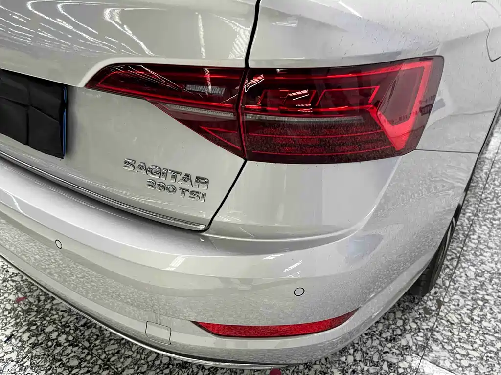Volkswagen Sagitar — миниатюра 19