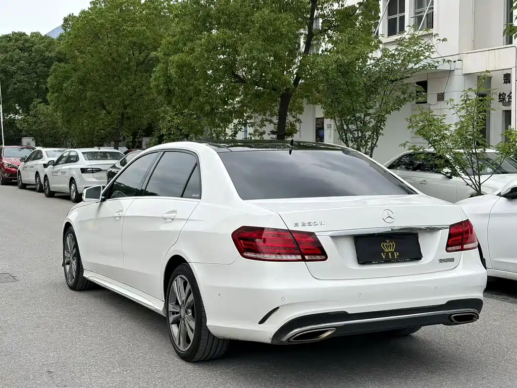 Mercedes-Benz E-Class E 2015 E 260 L Sport