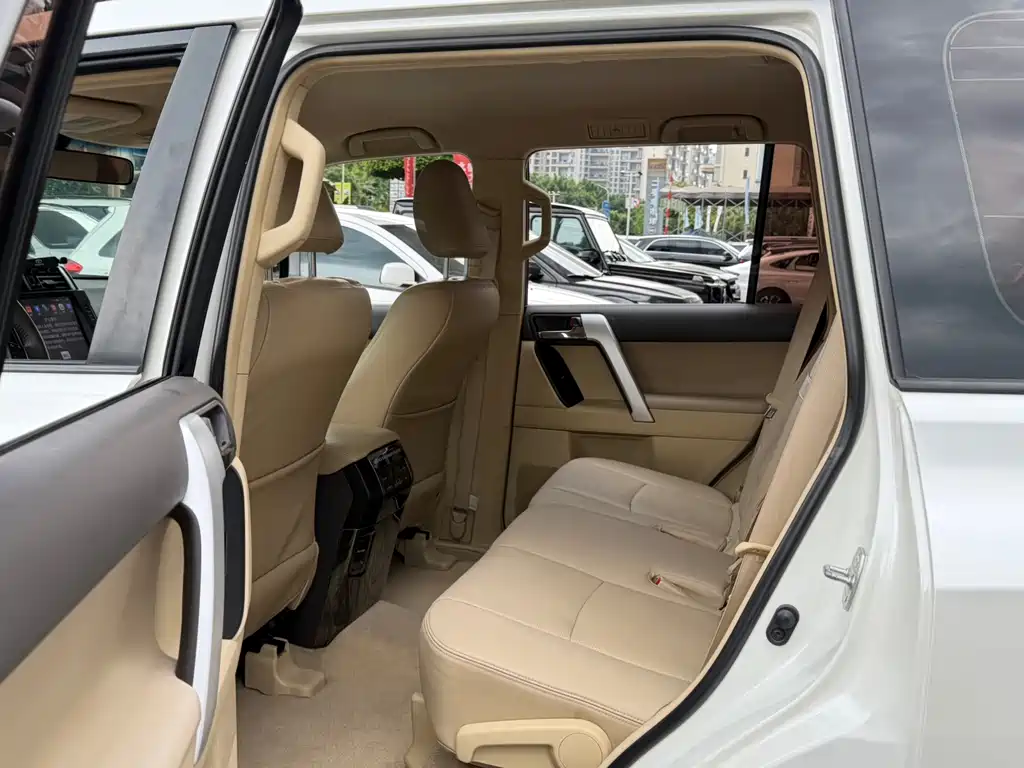Toyota Land Cruiser Prado 2017 3.0T