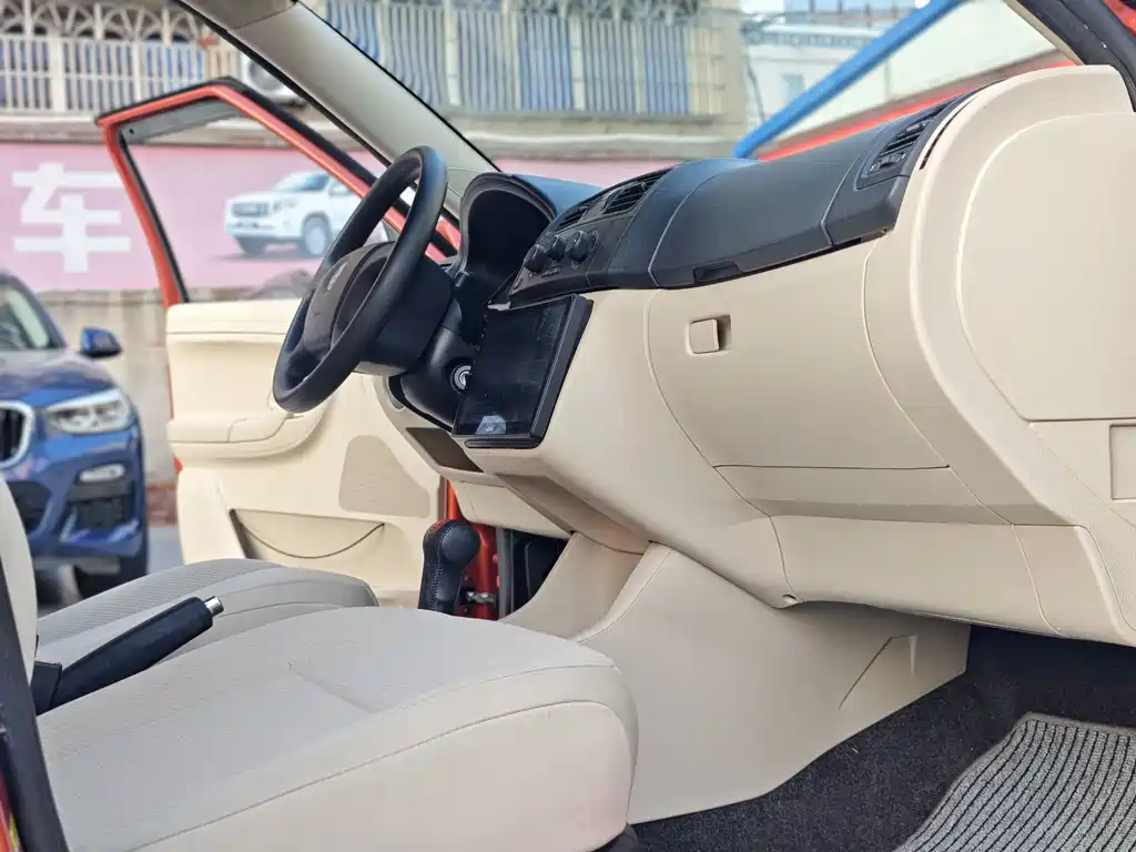 Skoda Fabia — миниатюра 12