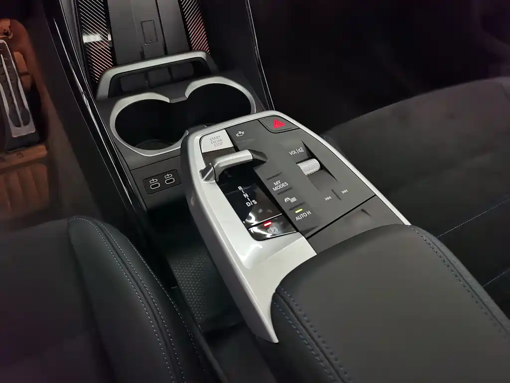 BMW M235L — миниатюра 14