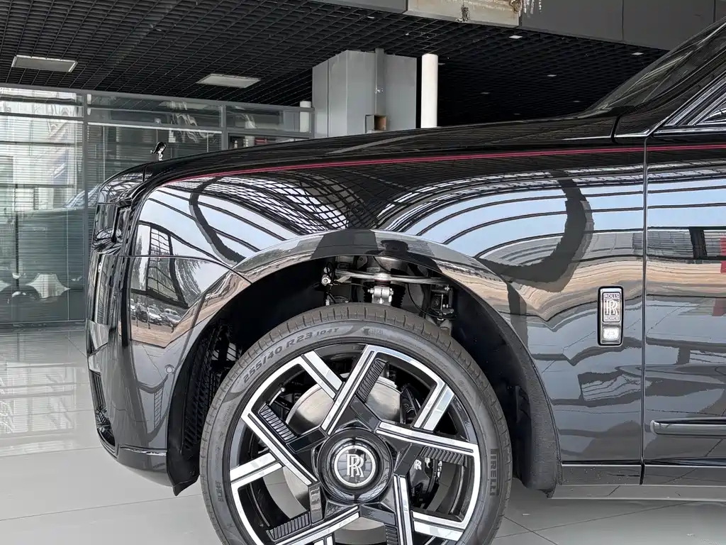 Rolls-Royce Cullinan 2025 Black Badge