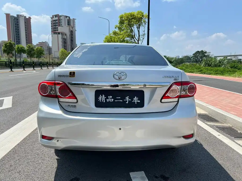 Toyota Corolla — миниатюра 8