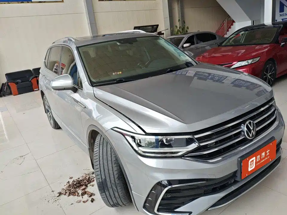 Volkswagen Tiguan L L 2022 330TSI AT R-Line