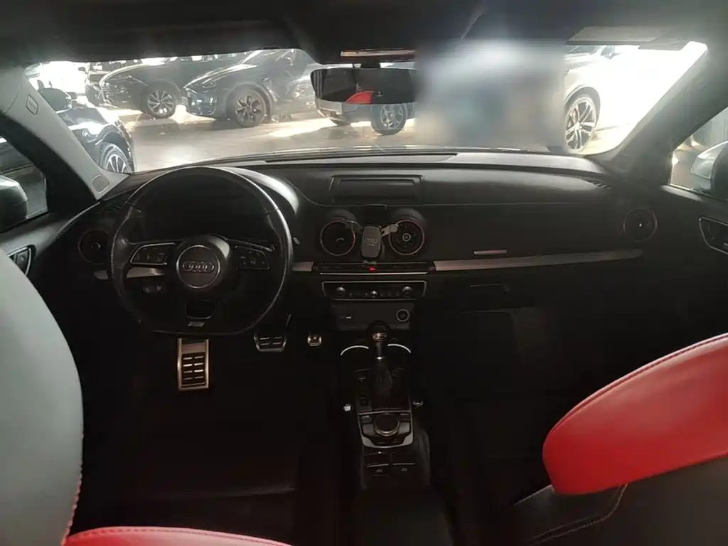 Audi S3 — миниатюра 10