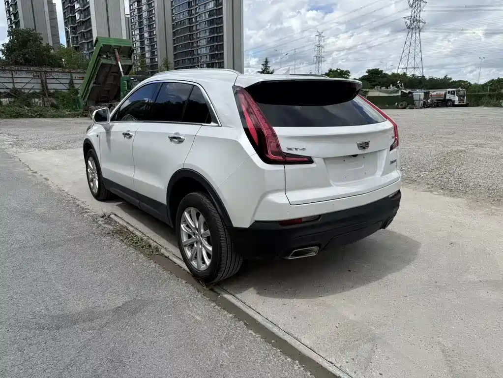 Cadillac XT4 — миниатюра 8