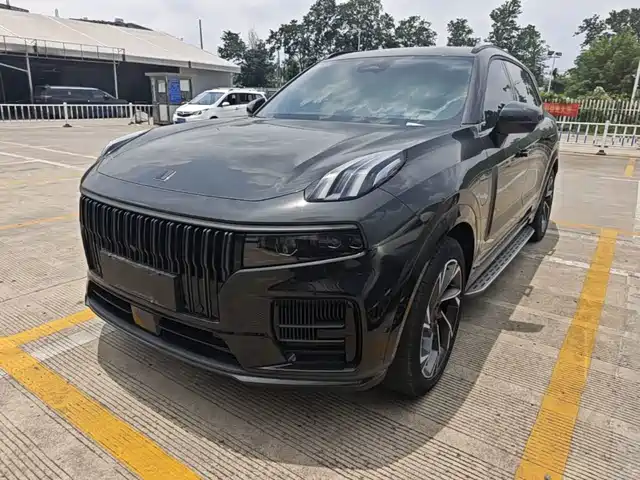 2023 Lynk & Co 09
