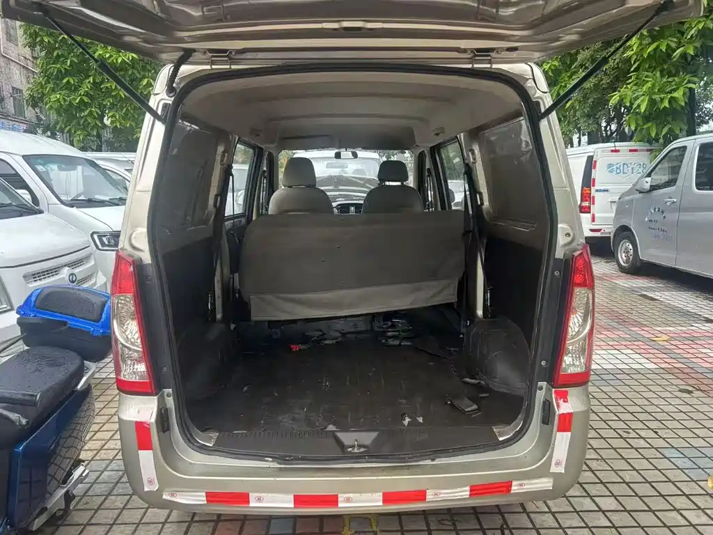 WULING AUTOMOBILE WULING RONGGUANG