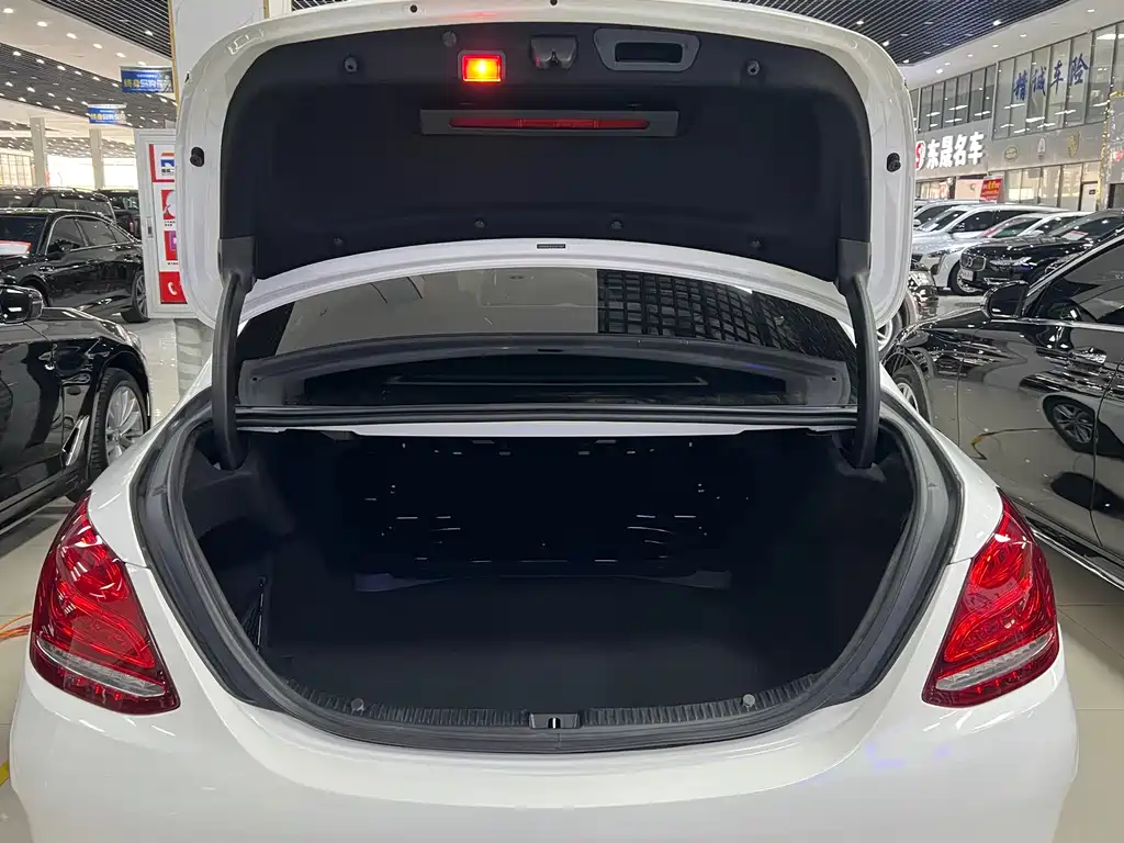 MERCEDES-BENZ C CLASS