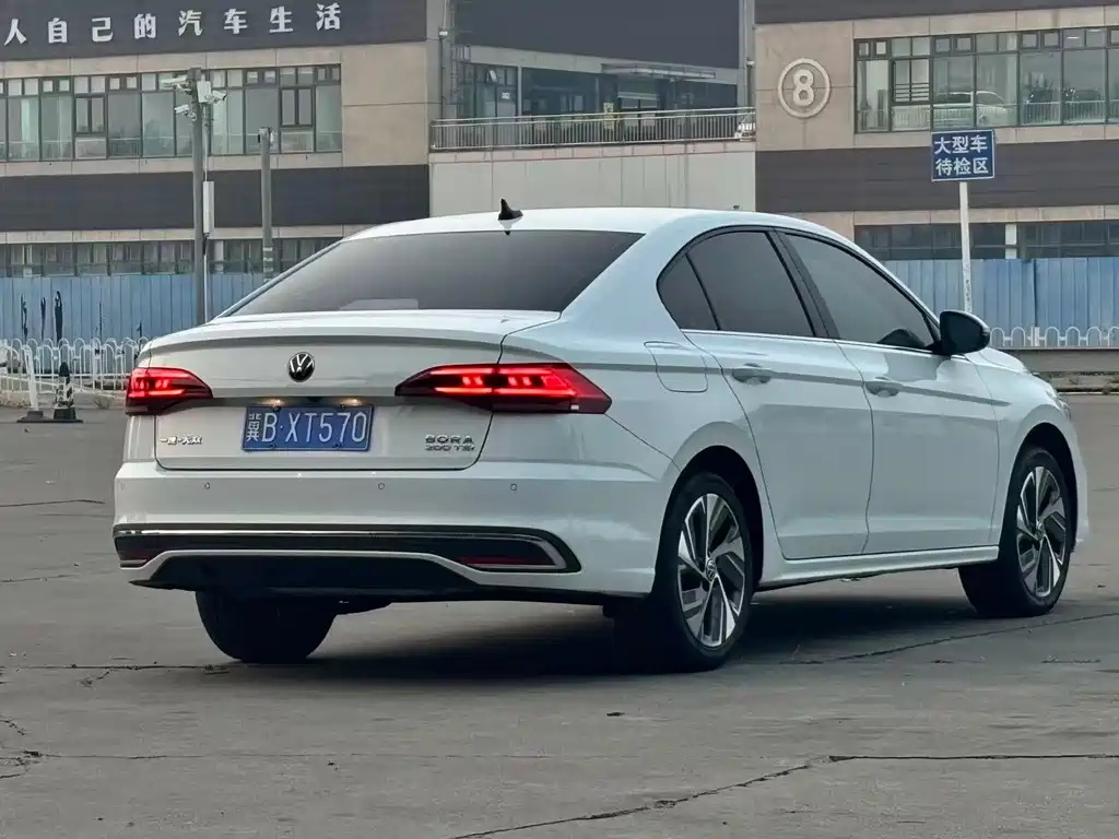 Volkswagen Bora — миниатюра 6