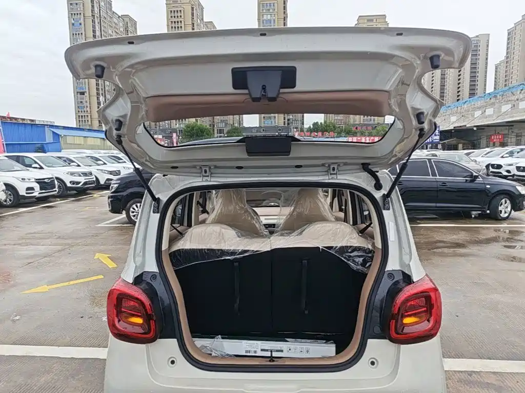 Wuling MINIEV — миниатюра 19