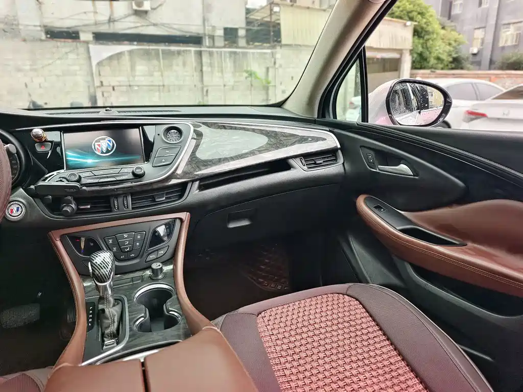 Buick Envision Plus — миниатюра 9