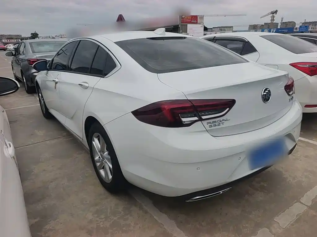 Buick Regal — миниатюра 5