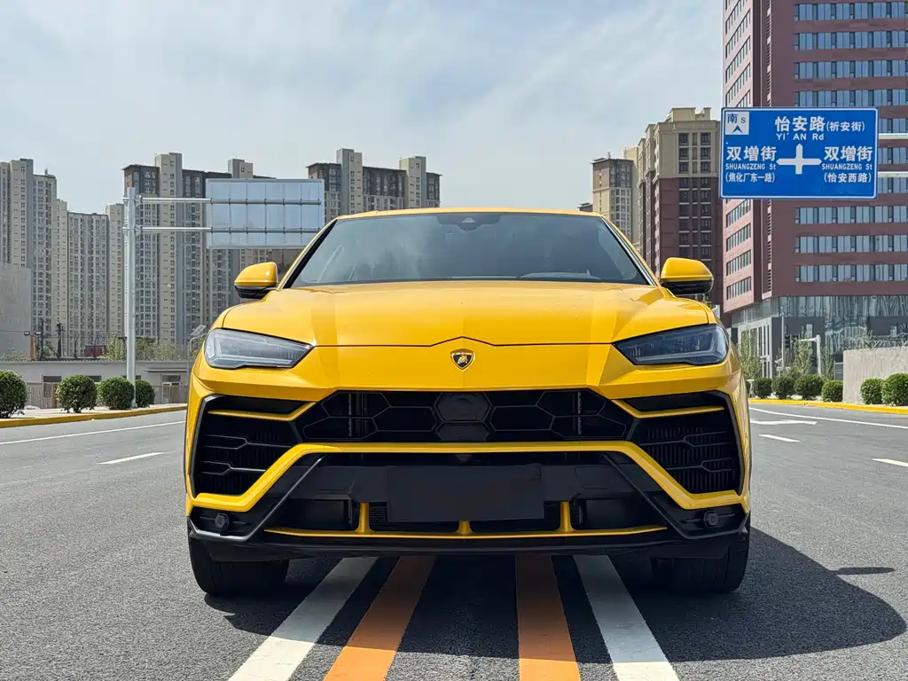 Lamborghini Urus 2021 4.0T V8