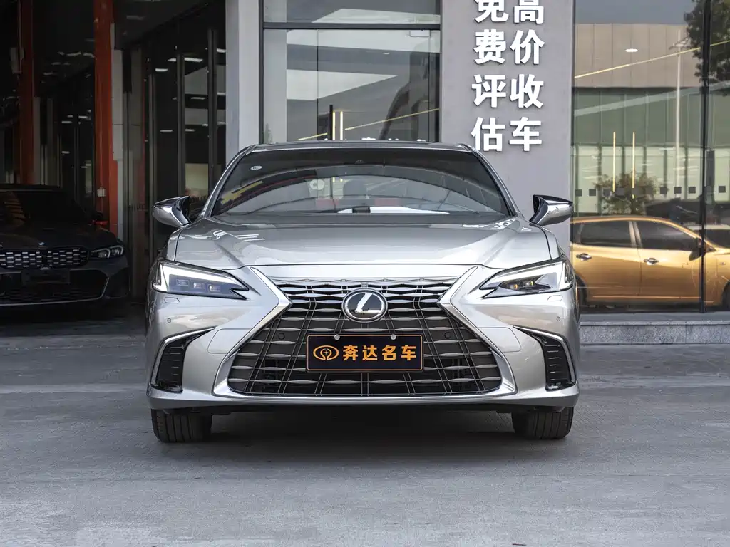 Lexus ES 2025 200 Premium