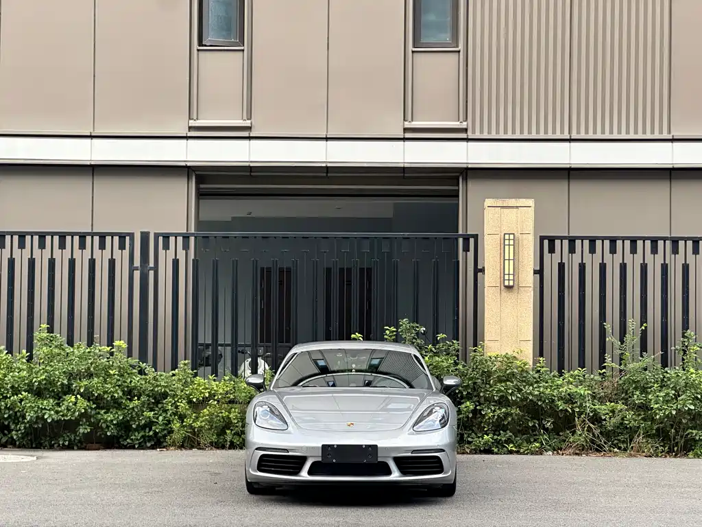 Porsche 718 2019 Cayman T 2.0T