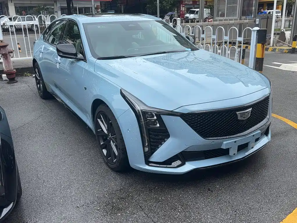 Cadillac CT5 2025 28T +