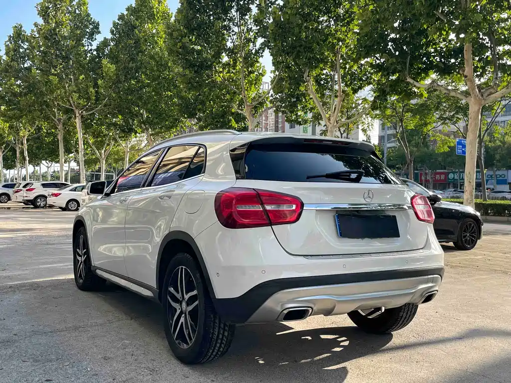 Mercedes-Benz GLA — миниатюра 6