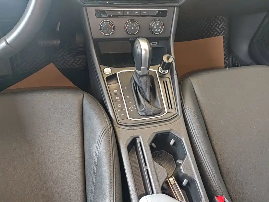 Volkswagen Lavida — миниатюра 14