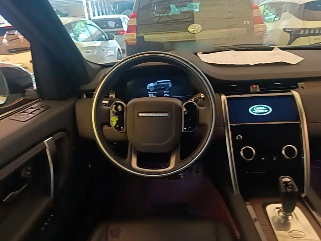 Land Rover Discovery Sport Hybrid — миниатюра 11