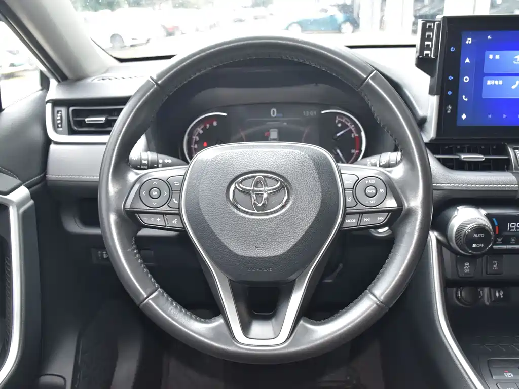 Toyota RAV4 2022 2.0L CVT Plus