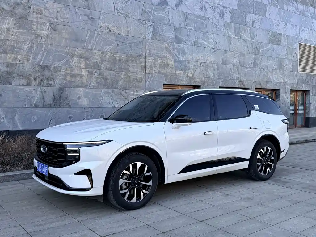 Ford Edge 2025