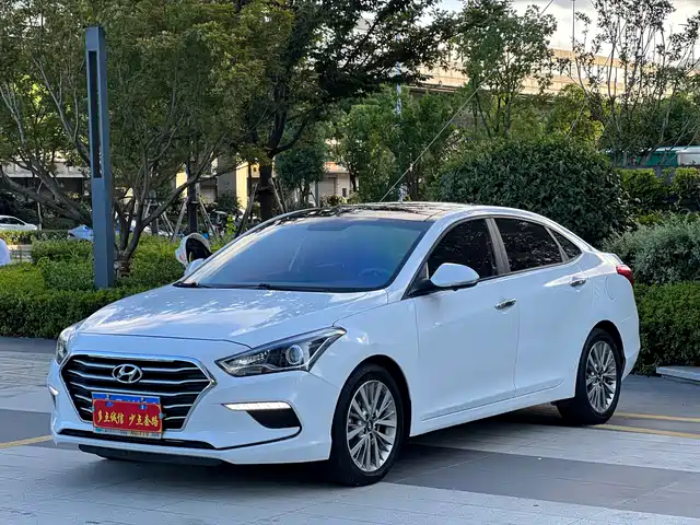 MODERN NAME PICTURE 2018