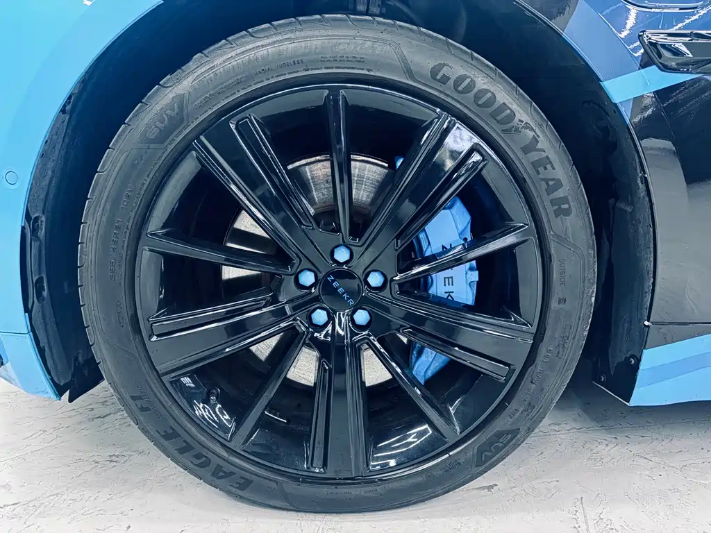 ZEEKR EXTREME KRYPTON 001