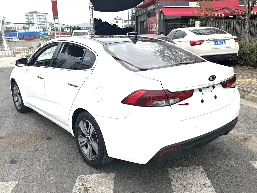 Kia K4 — миниатюра 9
