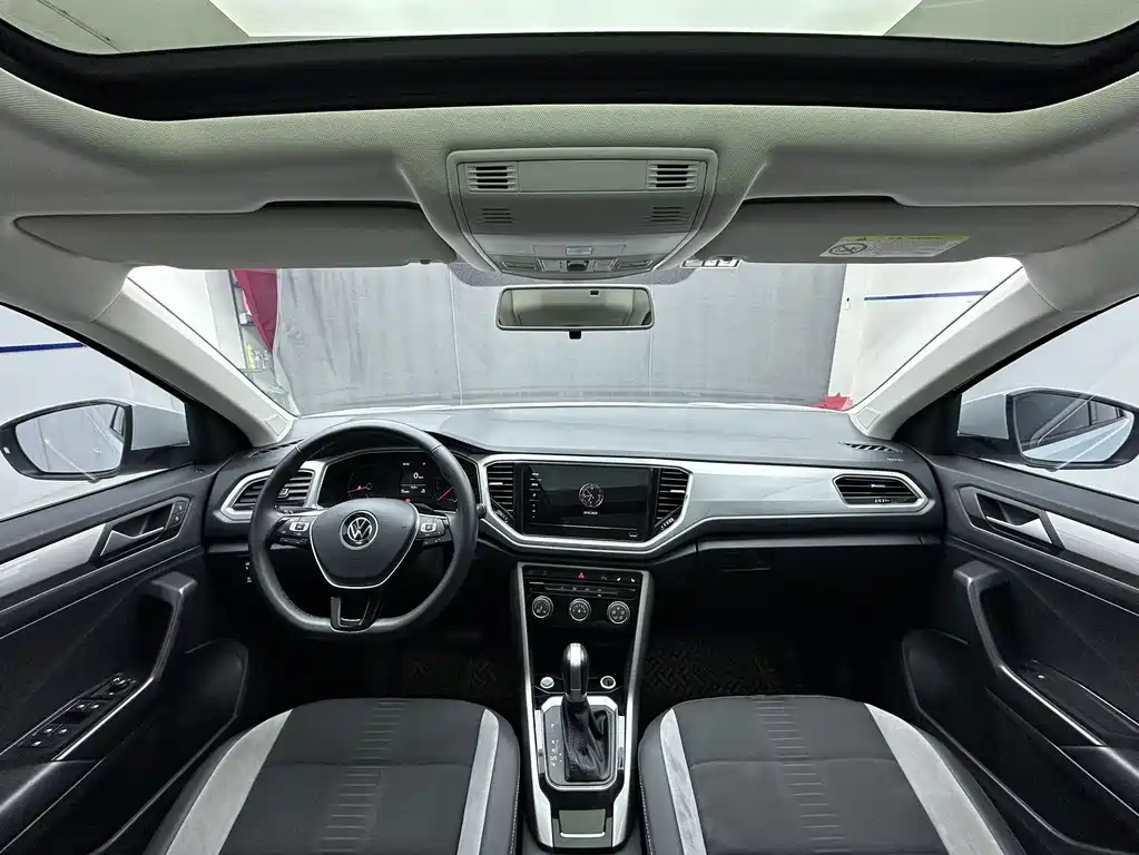 Volkswagen T-Roc 2022 — фото 11