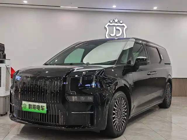 2024 Zeekr 009