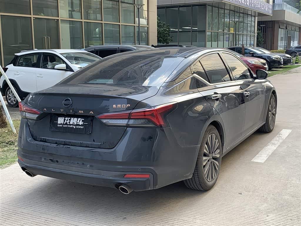 Nissan Teana 2.0 л 2024 г. Чёрный, пробег 41800 км