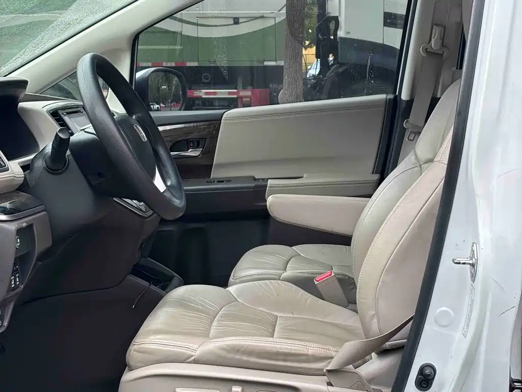 Honda Odyssey — миниатюра 9
