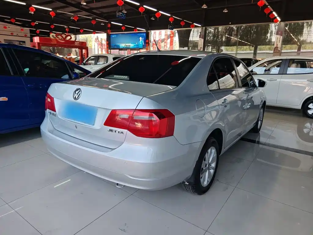 Volkswagen Jetta — миниатюра 5