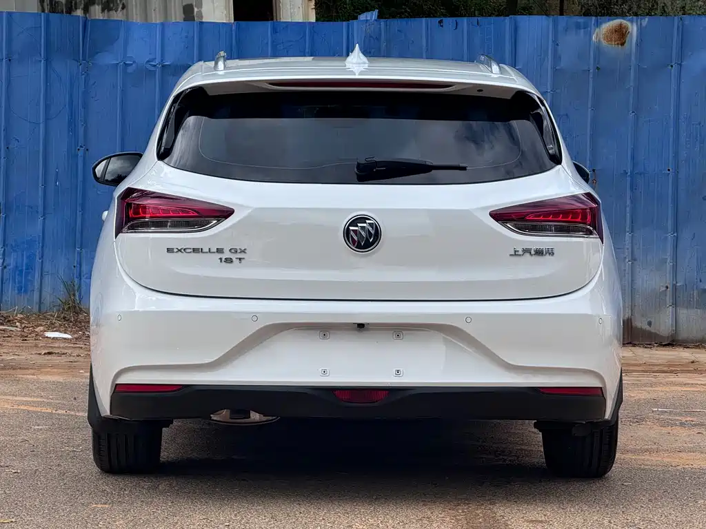 Buick Excelle — миниатюра 8
